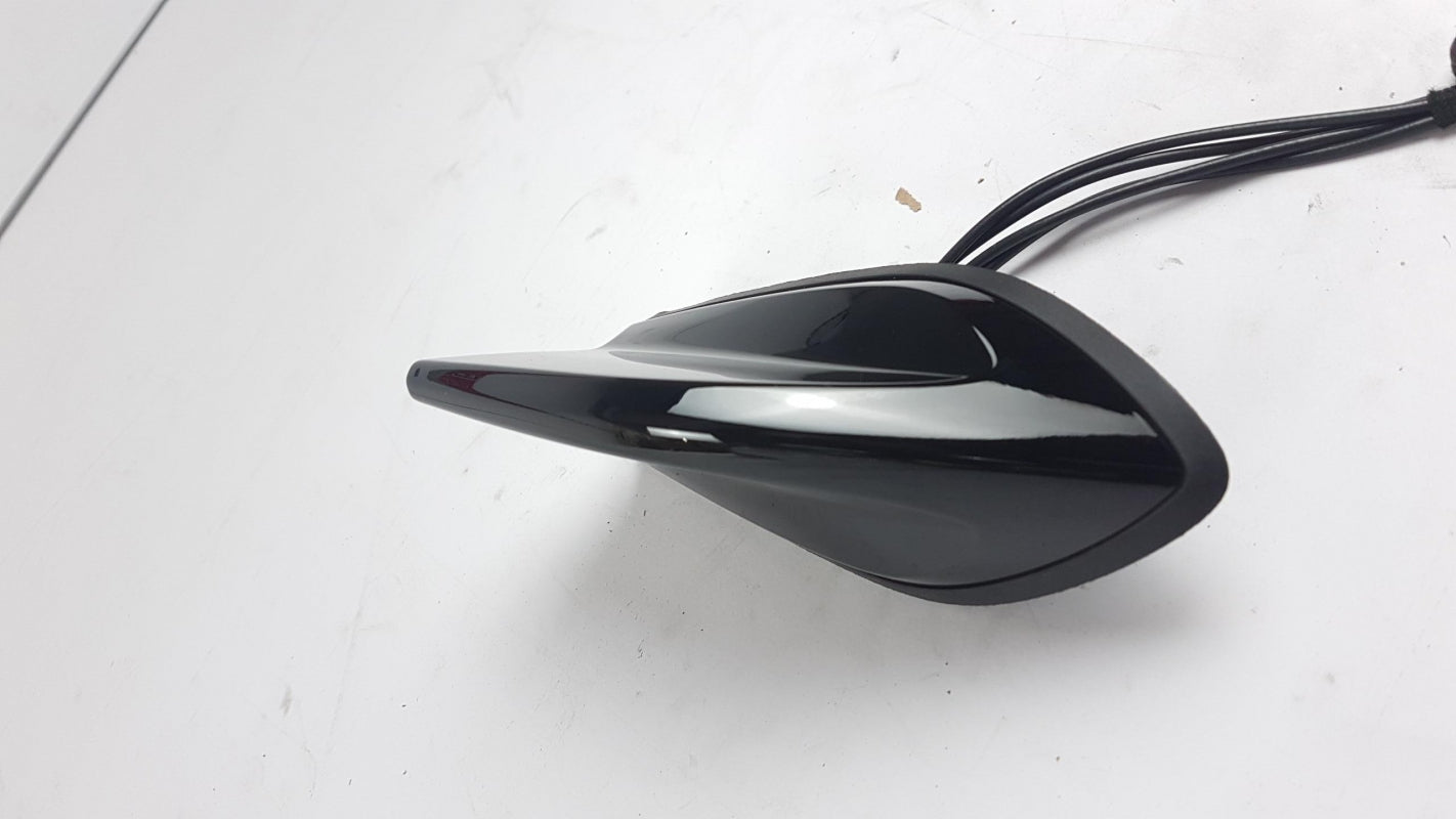 Original RENAULT Clio V Antenne Shark Schwarz 8201721305