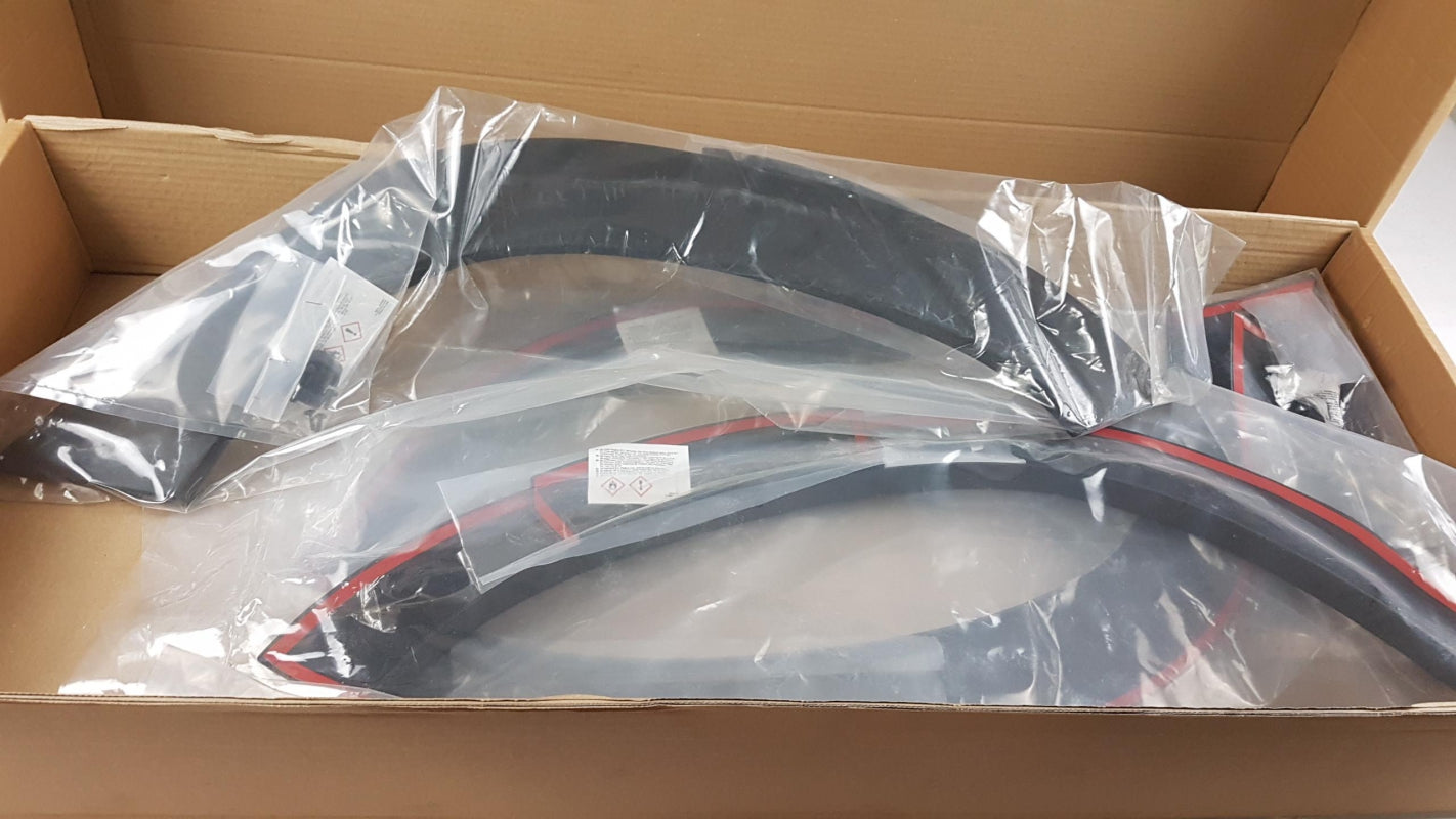 Original DACIA Duster II Kotflügel Zierleisten Satz (4 Stück) 8201698594