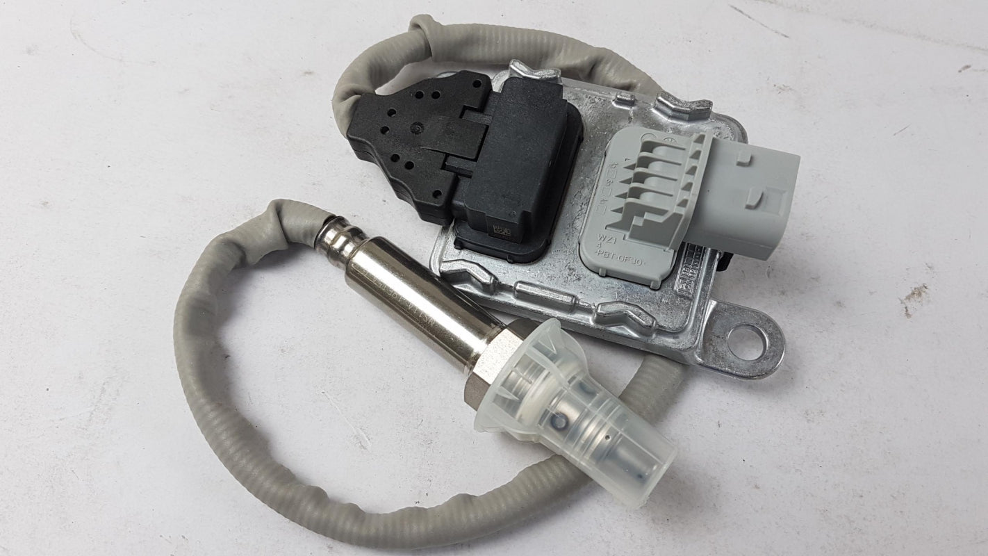 Original OE MERCEDES-BENZ Lambdasonde A0111536428