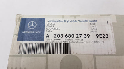 Original MERCEDES-BENZ W203 Armlehne A20368027399E23