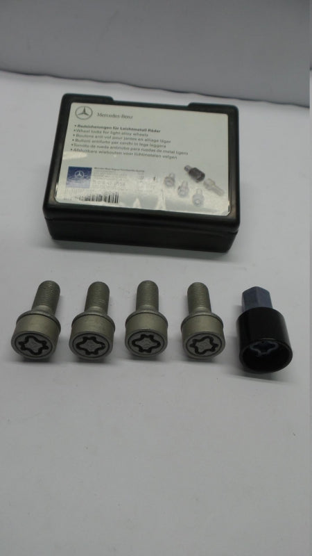 Original MERCEDES-BENZ Radschraubensatz mit Schlussel 4-St. M14X1.5X27 B66470155