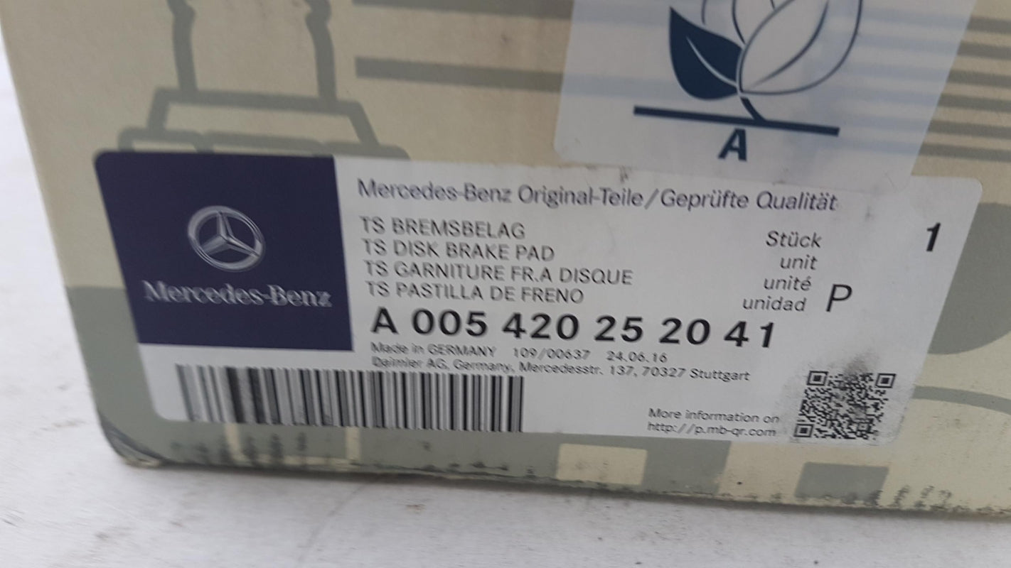Original MERCEDES-BENZ W211 C219 R230 Bremsbeläge hinten A005420252041