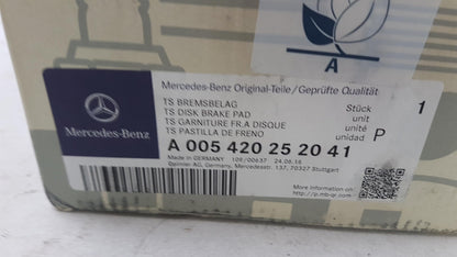 Original MERCEDES-BENZ W211 C219 R230 Bremsbeläge hinten A005420252041