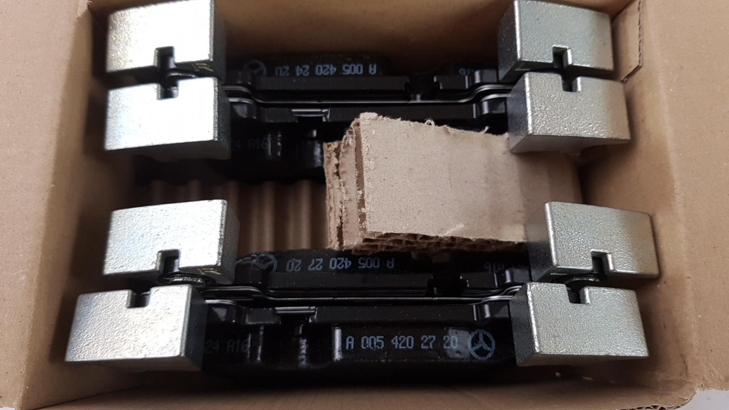 Original MERCEDES-BENZ W211 C219 R230 Bremsbeläge hinten A005420252041