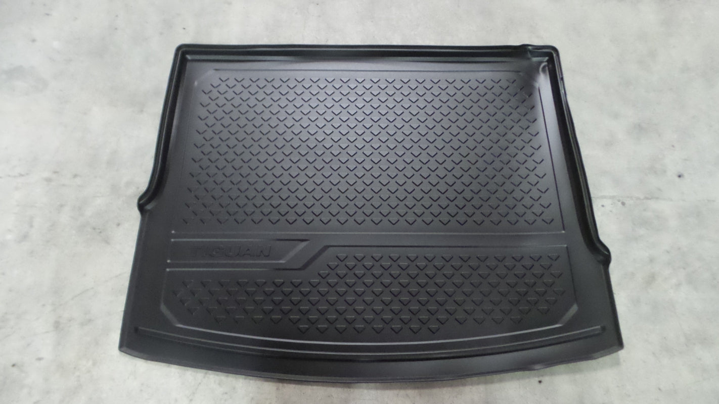 Original OE Volkswagen Gepäckraumwanne 5NA061161