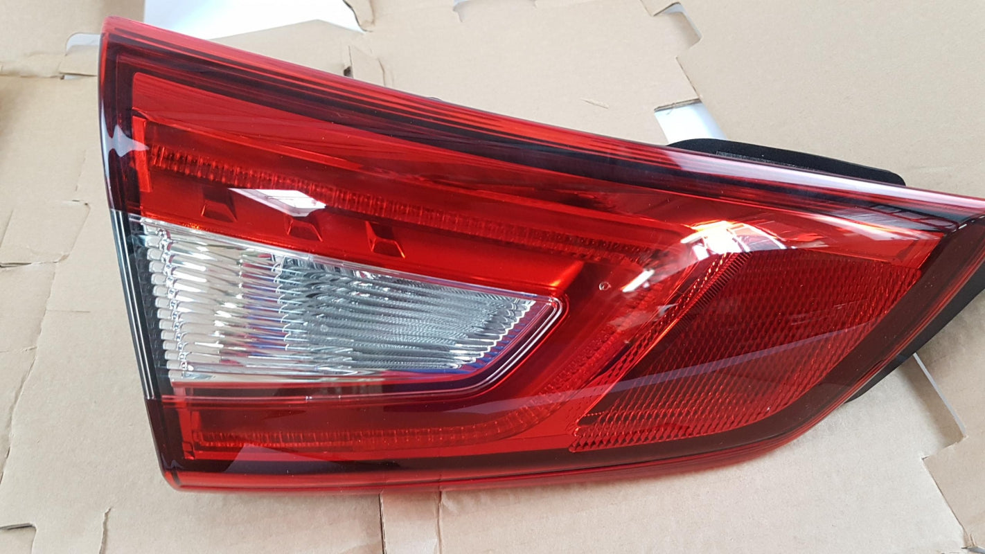 Original NISSAN Qashqai J11 Heckleuchte Rückleuchte innen links 265554EA5E