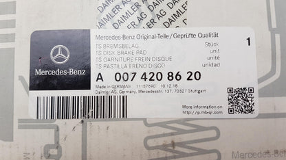 Original OE MERCEDES-BENZ Bremsbeläge A0074208620