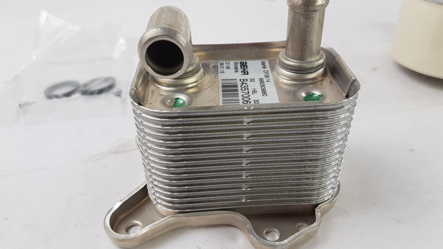 Original OE OPEL Motorölkühler 97323632