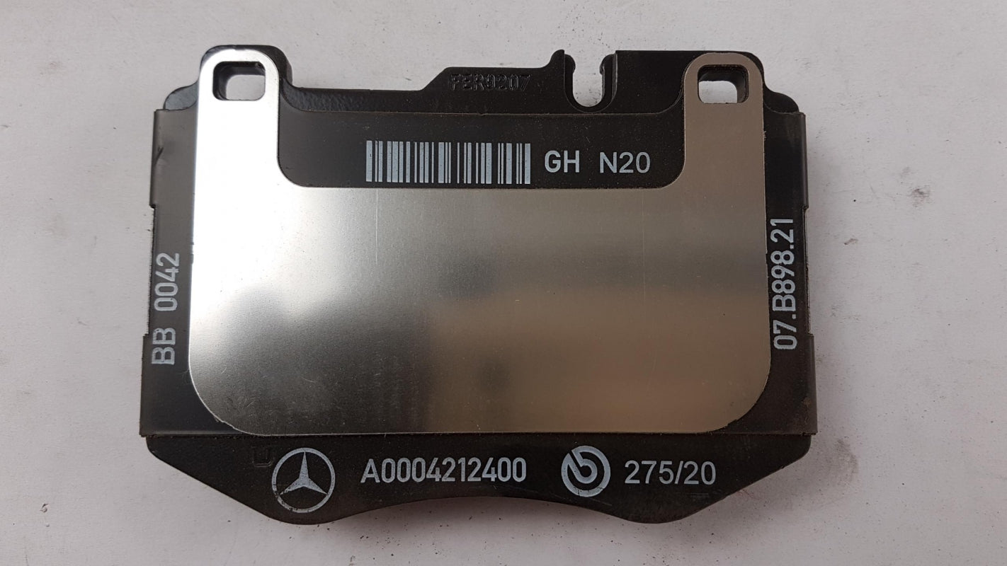 Original OE MERCEDES-BENZ Bremsbeläge A000420670064