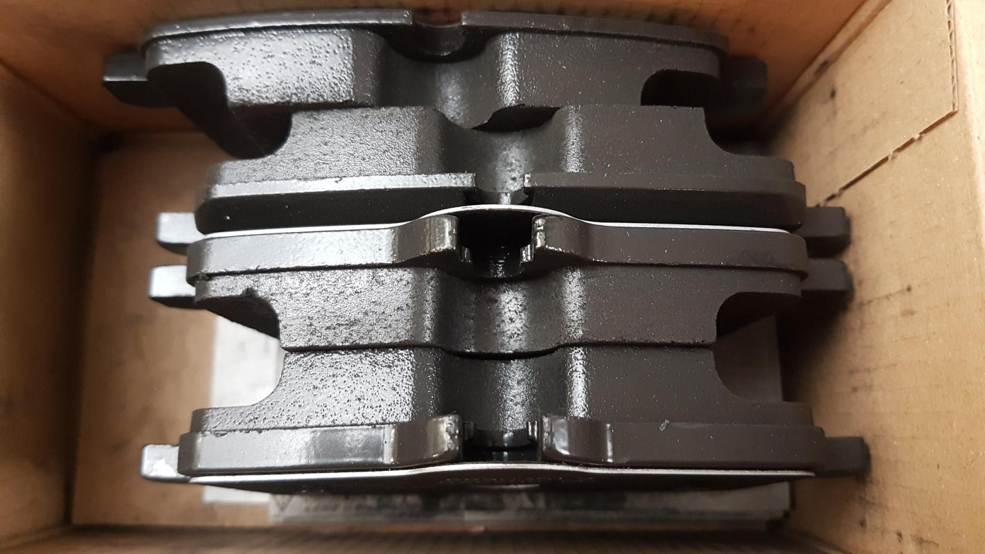 Original BMW 5er G30 G31 X3 G01 X4 Bremsbeläge hinten 34216890353