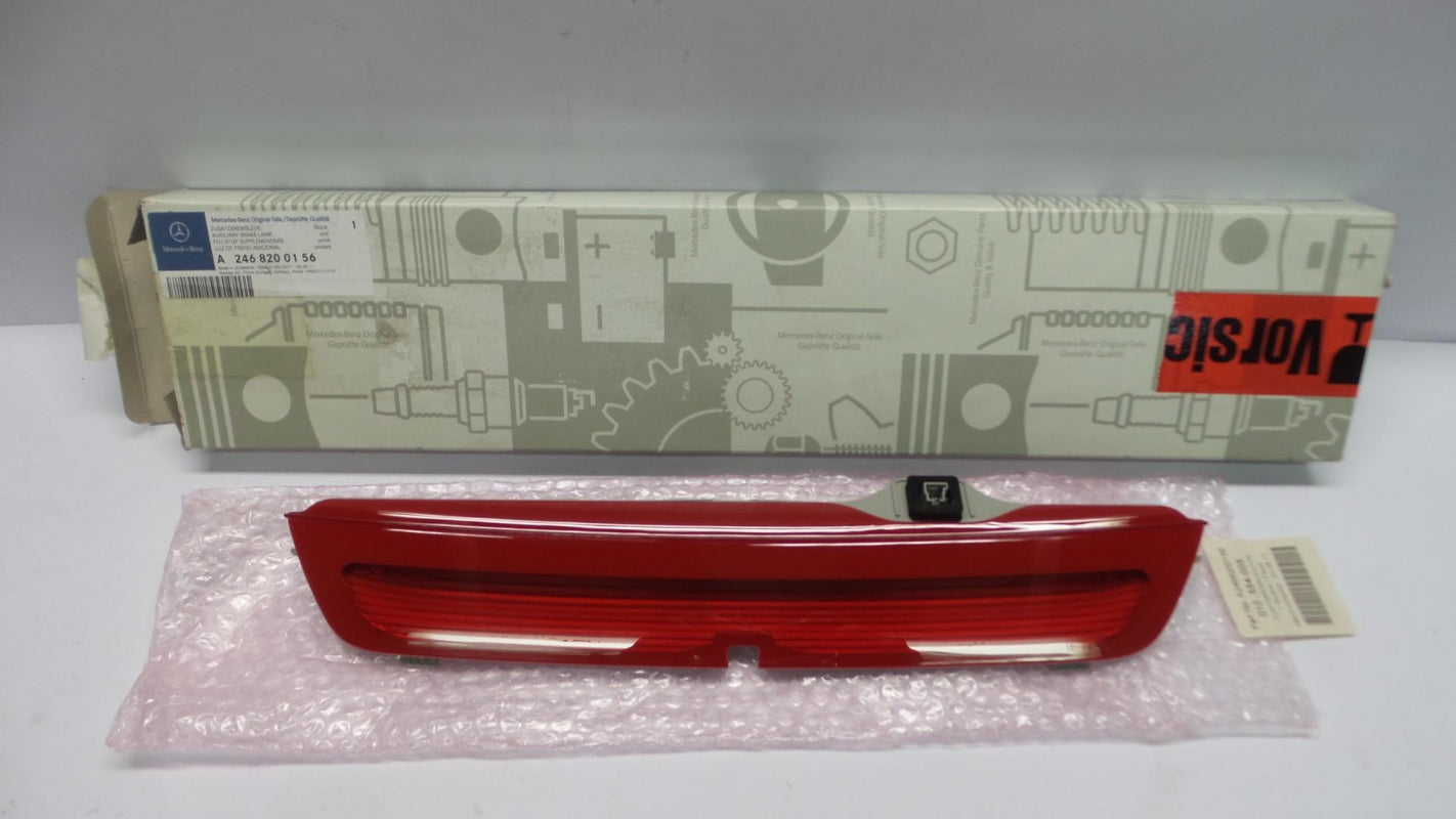 Original MERCEDES-BENZ B-Klasse W242 W246 Zusatzbremsleuchte A2468200156
