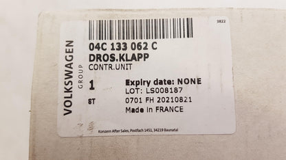 Original OE Volkswagen Drosselklappe 04C133062C