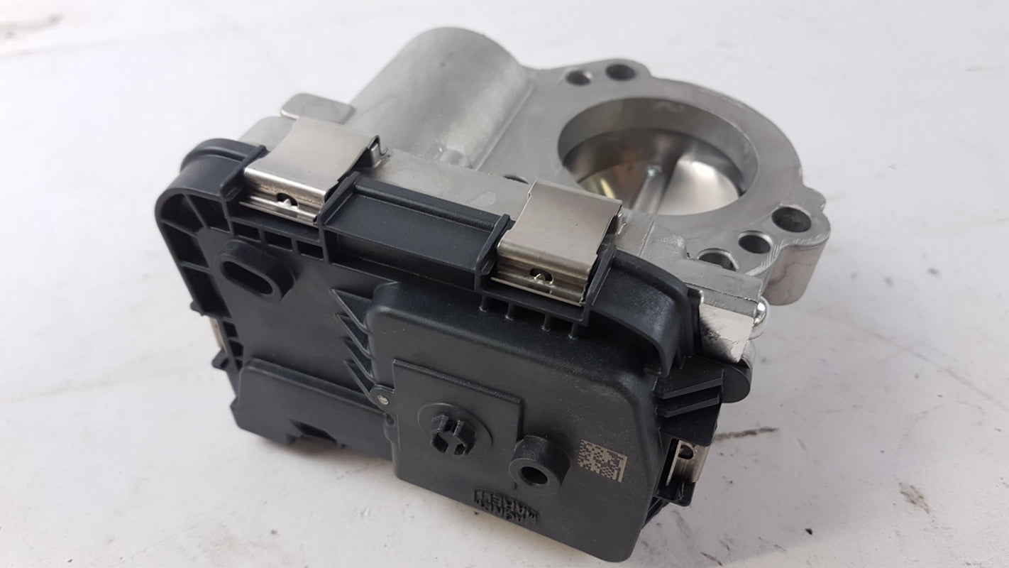 Original OE Volkswagen Drosselklappe 04C133062C