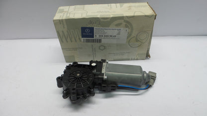 Original MERCEDES-BENZ LKW Actros Axor Fensterhebermotor links A0058209042
