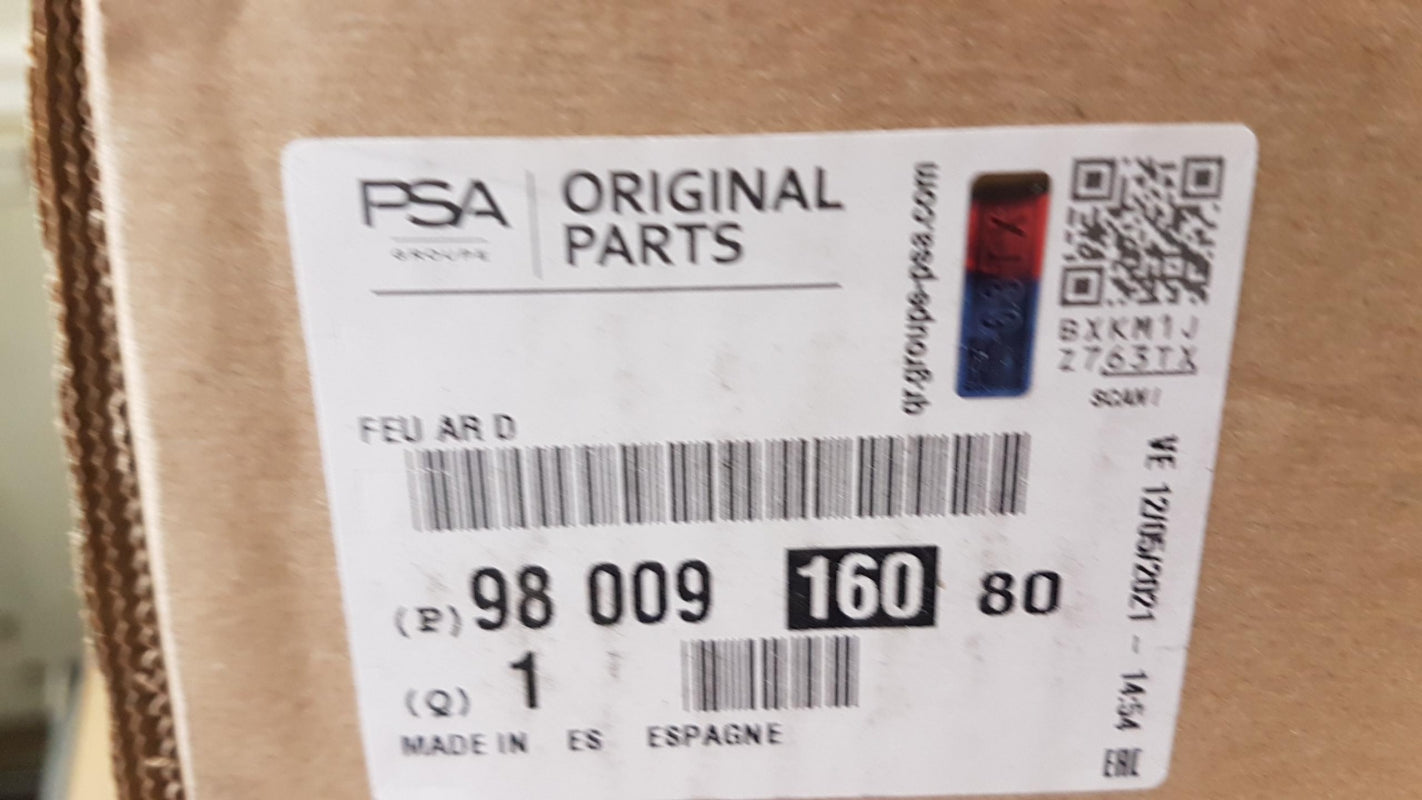 Original CITROEN C4 Cactus 2014  Heckleuchte Hinten Rechts 9800916080