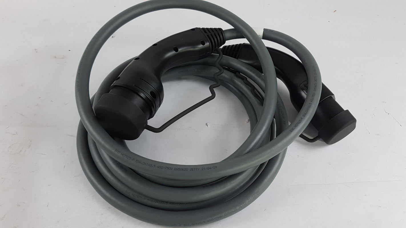 Original BMW 2er F45 3er F30 5er G30 Batterieladegerät  3 phasig 5M 61445A0B432