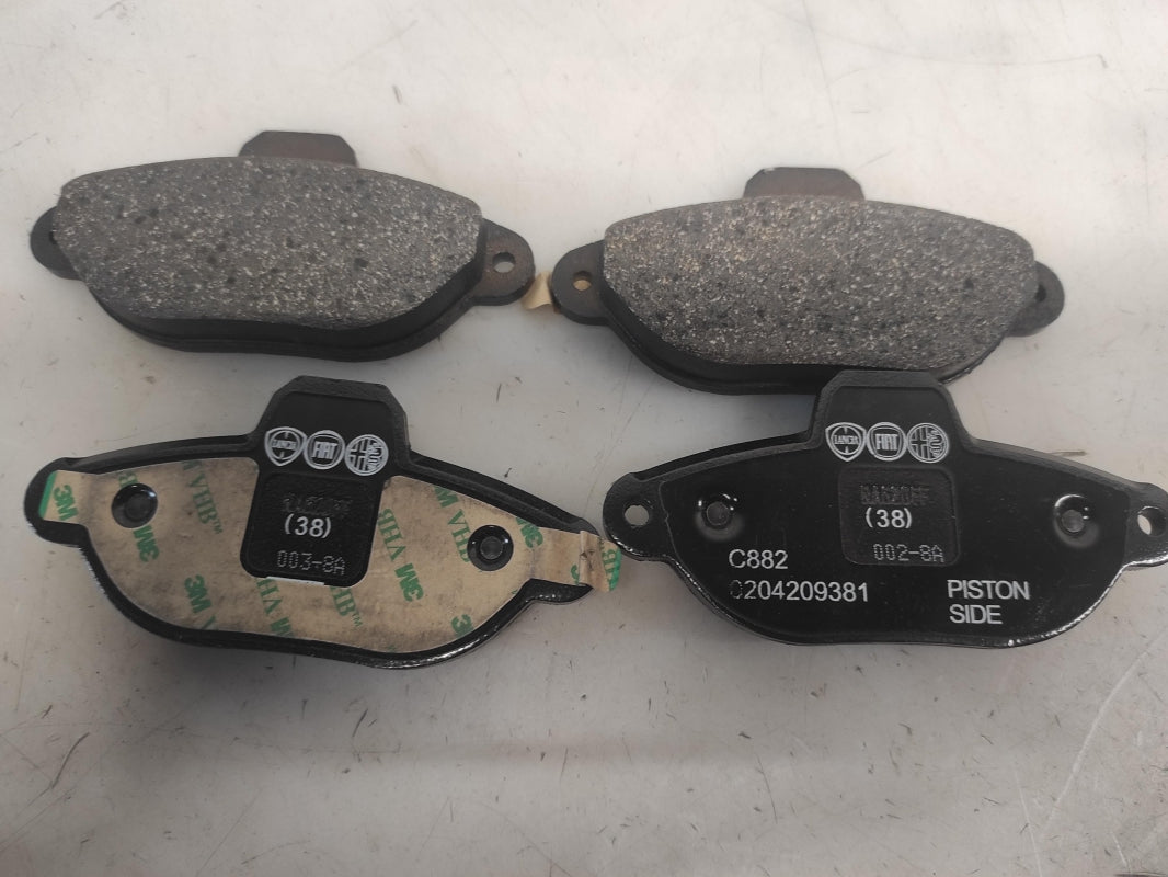 Original FIAT 500 500C Panda 2003-2015 Bremsbeläge Vorne 77365816