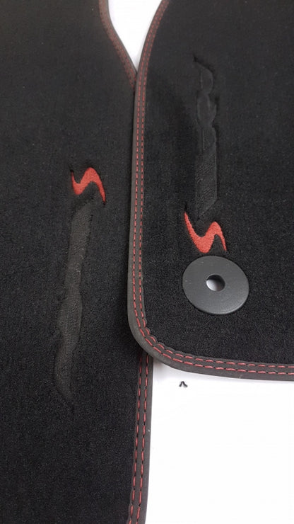 Original OPEL Adam 2013-2019 Fußmatten Velour 4-teilig Schwarz/Rot 13459712