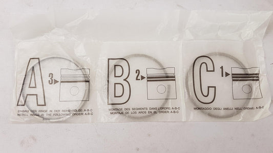 Original OE Volkswagen Kolbenringsatz 038198151A