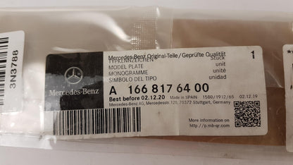 Original OE MERCEDES-BENZ Emblem Plakette A1668176400
