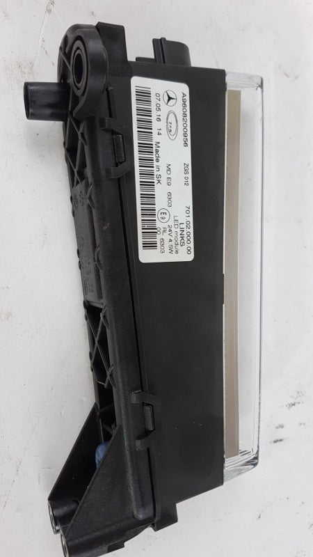Original MERCEDES-BENZ  W943 W956  W963 Tagfahrlicht A9608200956