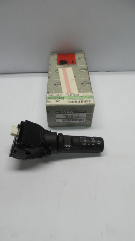 Original NISSAN Navara Pathfinder Lenkstockschalter Kombischalter 25540EB301
