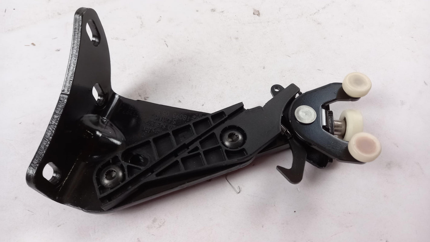 Original OE Volkswagen Schiebetür Rollenführung 7E0843397J