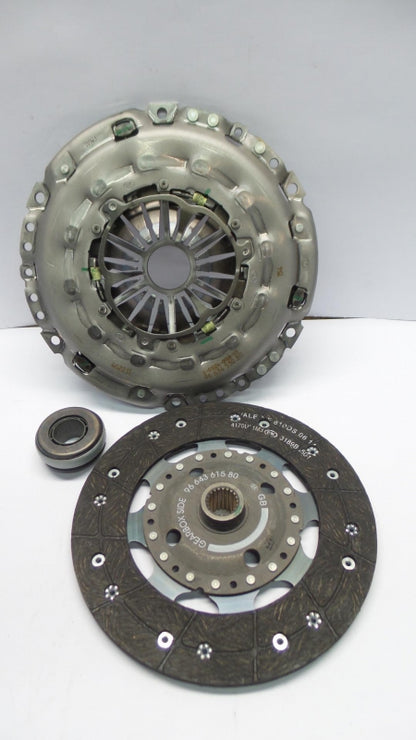 Original PEUGEOT 307 308 407 807 CITROEN C4 C5 C8 2.0 HDi Kupplungssatz 2052P3