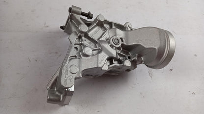 Original PEUGEOT 208 2012-2015 CITROEN C3 II 2010-2016 Ölpumpe 9837408880