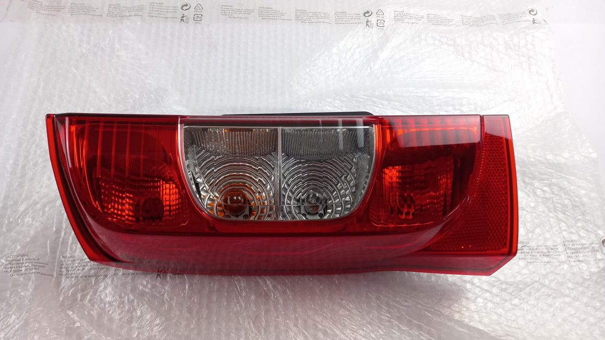 Original OE FIAT Heckleuchte 1391433080
