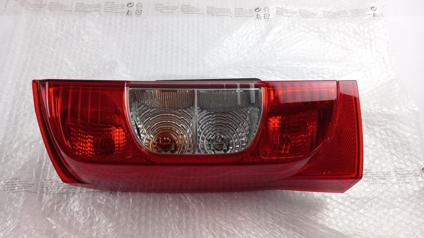 Original OE FIAT Heckleuchte 1391433080