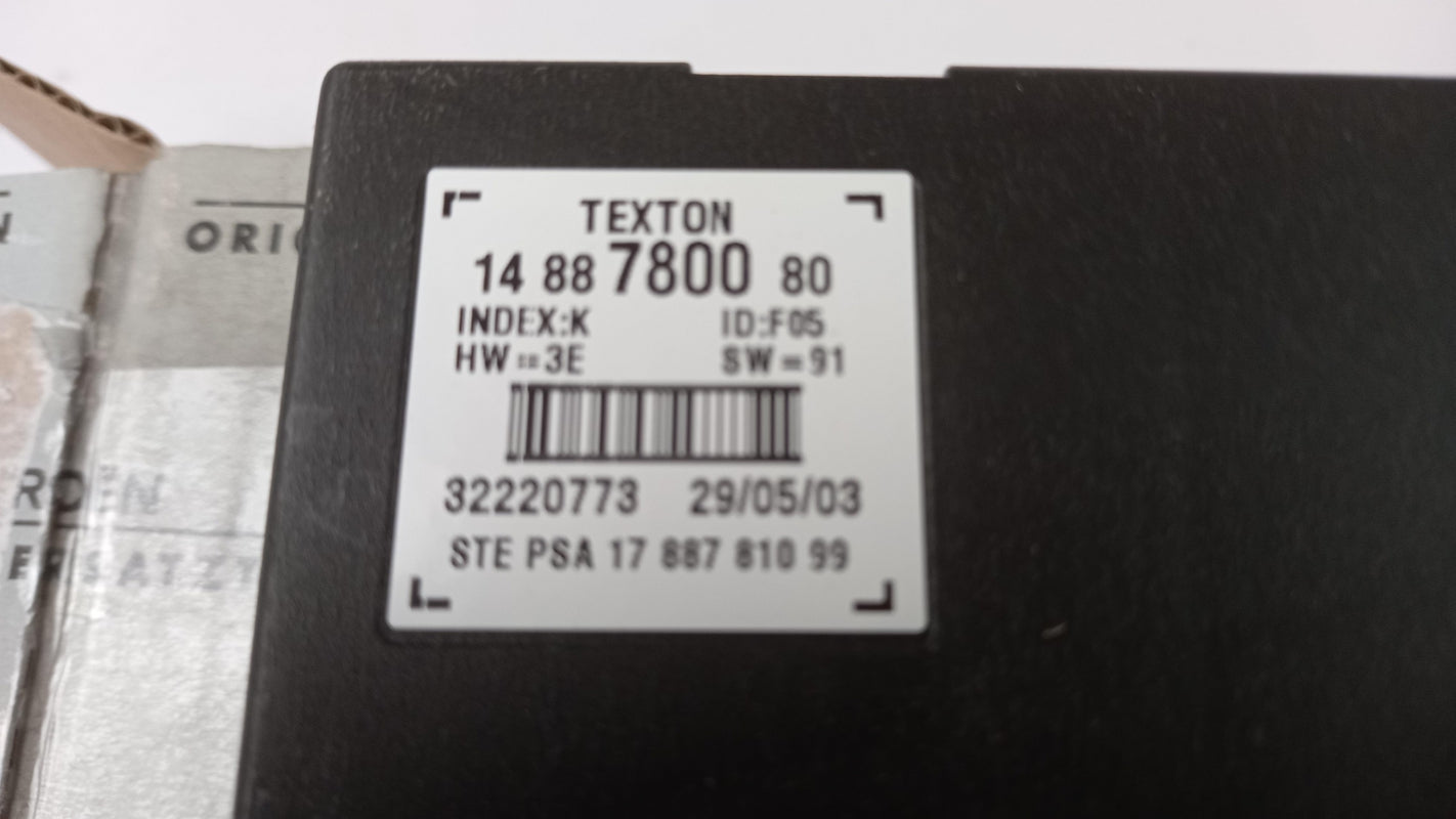 Original PEUGEOT 807 CITROËN C8 Steuergerät 9138C4