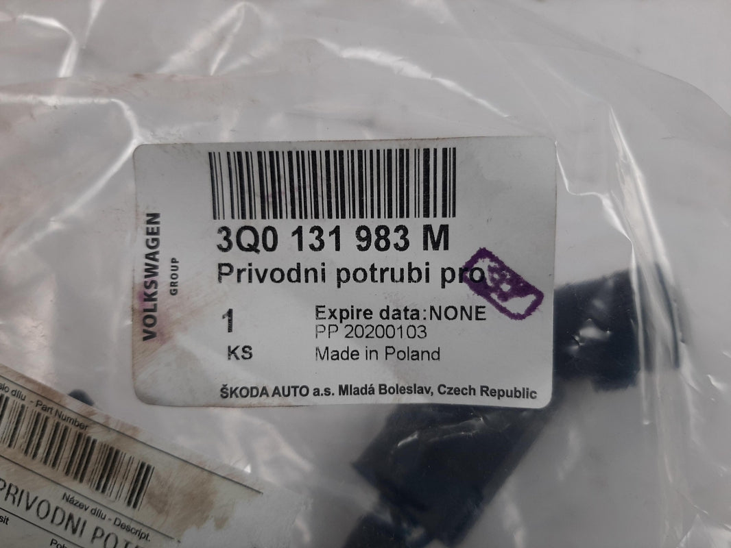 Original VW Passat 3G SKODA Superb Förderleitung für Reduktionsmittel 3Q0131983M