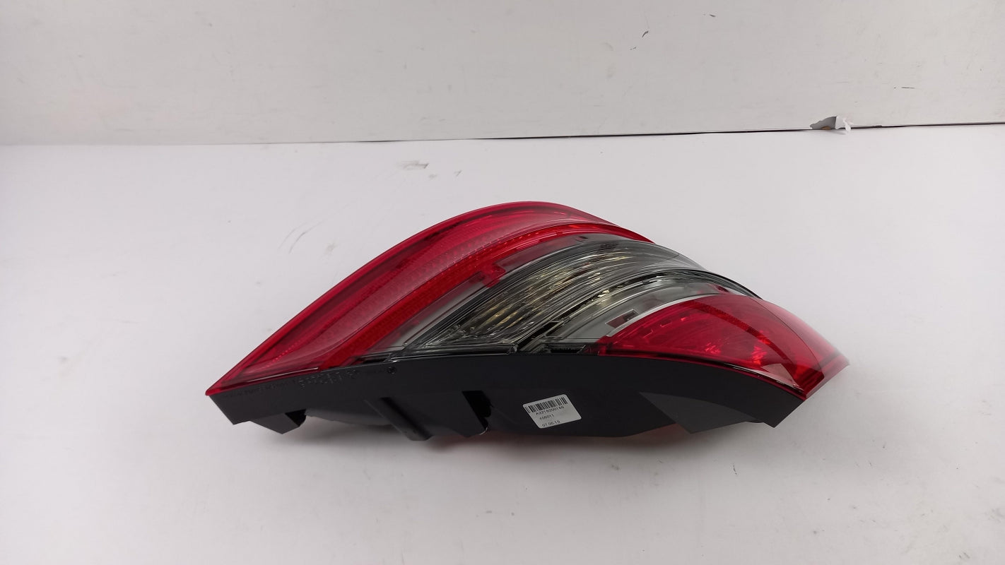 Original MERCEDES-BENZ S-Klasse W221 Heckleuchte Links A2218200166
