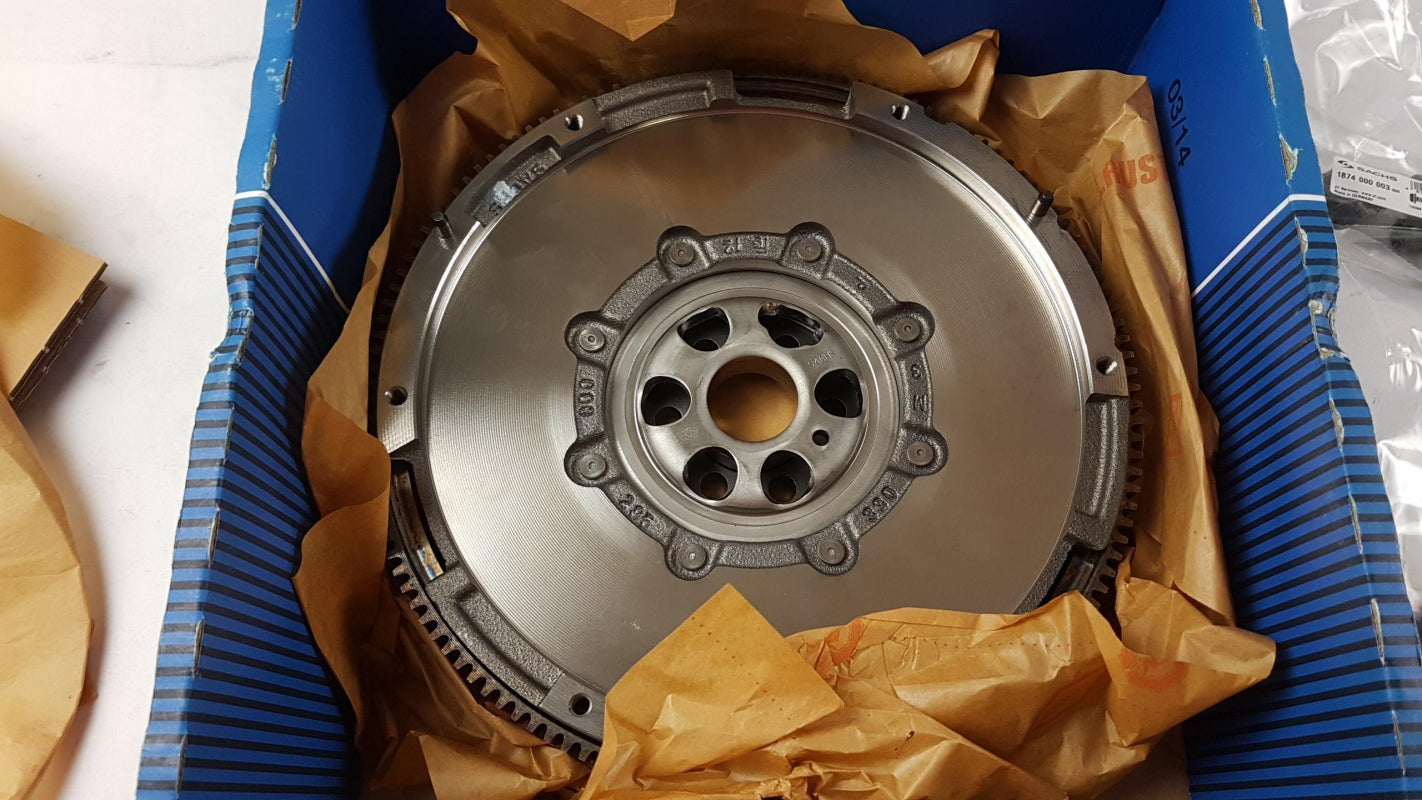 SACHS Kupplungssatz + Schwungrad für 2.0TDI AUDI A3 VW Golf Passat 2289601002