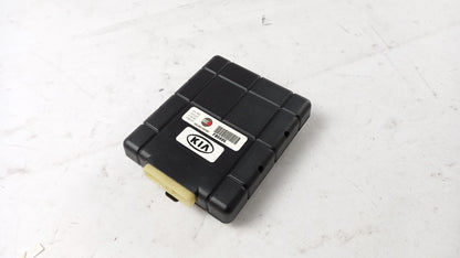 Original OE HYUNDAI/KIA Steuergerät 0K01A67880B