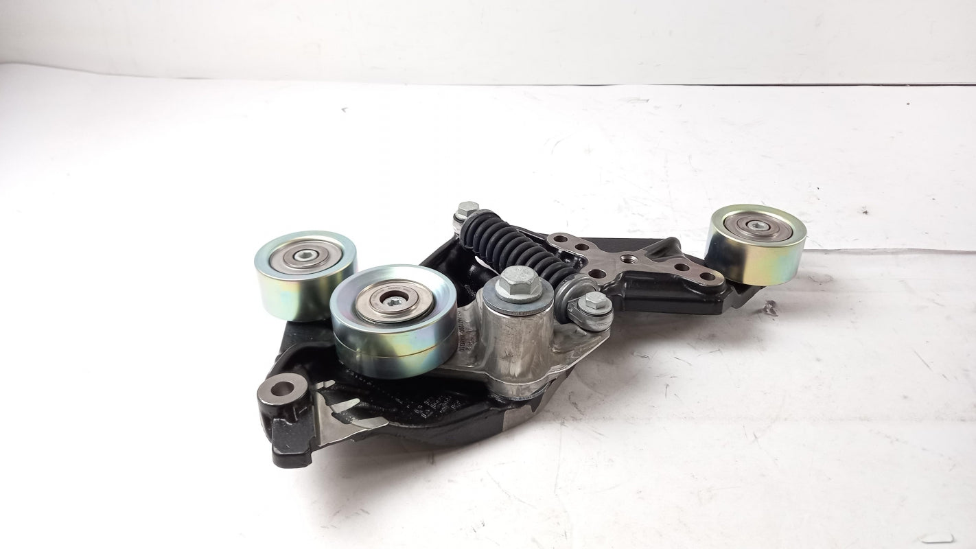 Original MERCEDES-BENZ M470 M471 Riemenspanner A4712002170