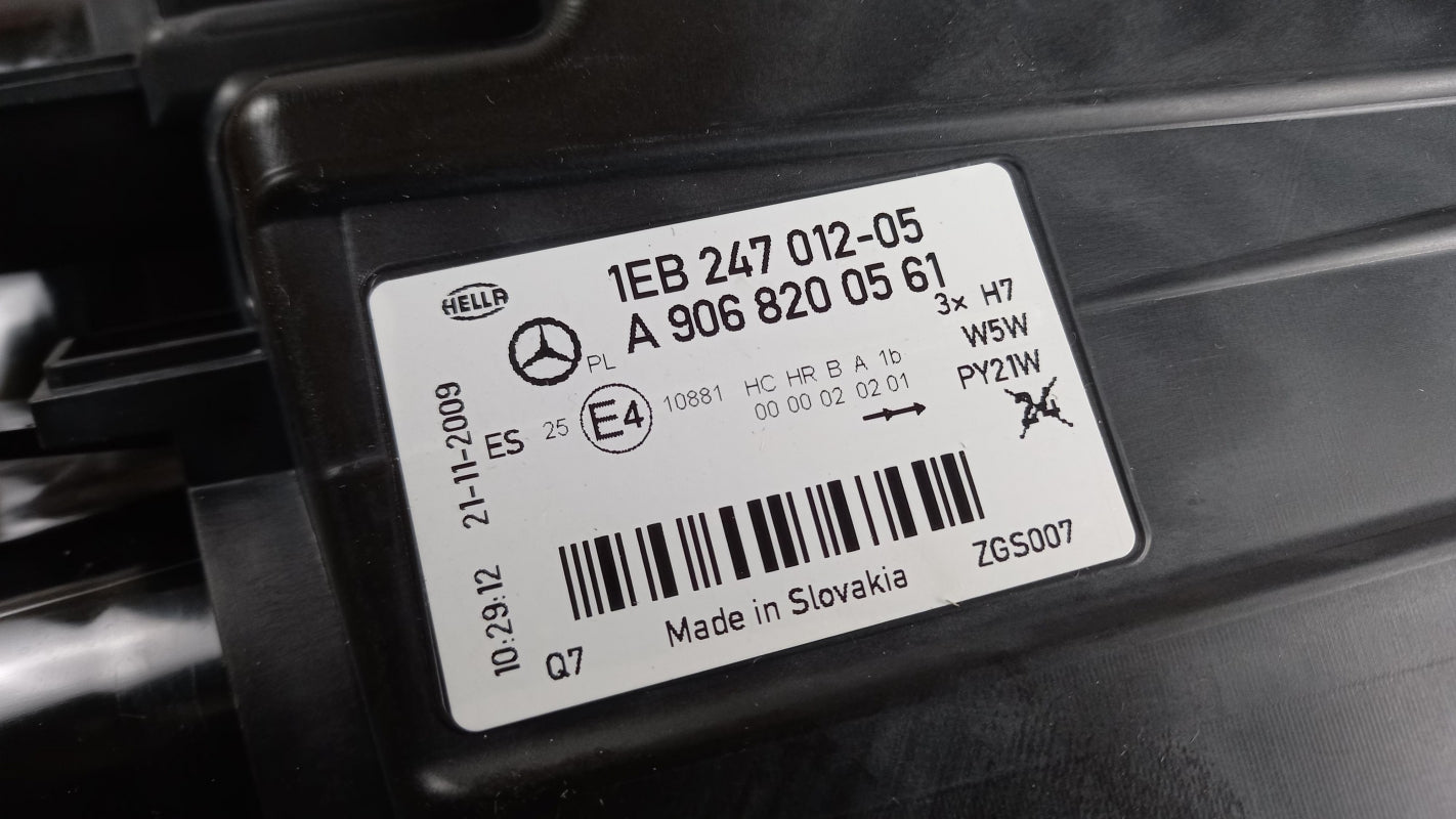 Original MERCEDES-BENZ W906 Sprinter Scheinwerfer Frontlicht links A9068200561