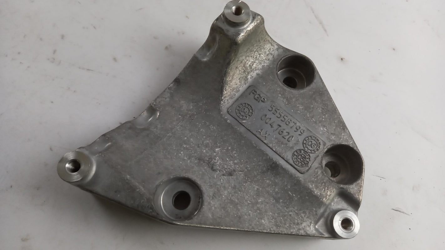 Original OE OPEL Halter 55558799