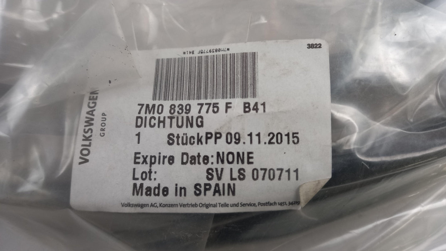Original OE Volkswagen Türdichtung 7M0839775FB41