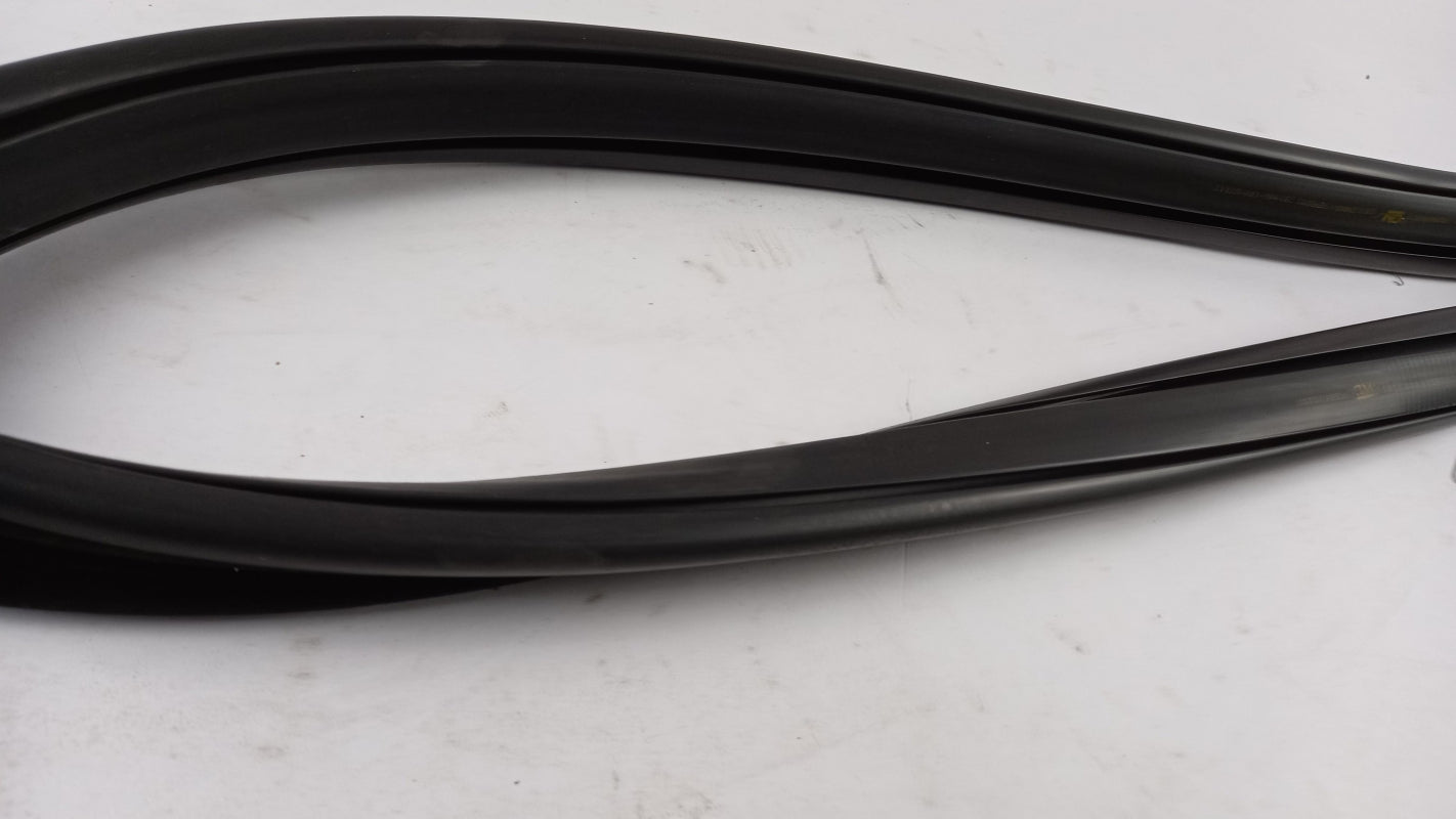 Original OPEL Corsa-C Fensterführung Abdichtung vorne links 9224211