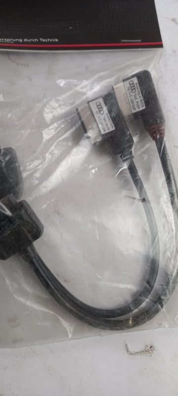 Original AUDI Kabel Music Interface iPhone/iPod Apple 30-pin & USB 4F0051510AK