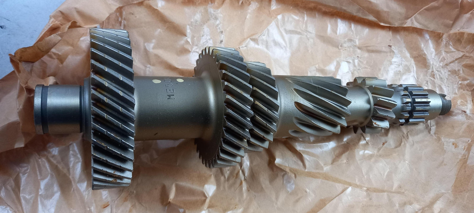 Original OE MITSUBISHI Schaltgetriebe Vorgelegewelle ME508172