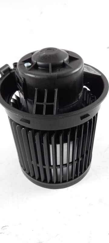 Original OE NISSAN Innenraumgebläse Elektromotor 272261KA0A