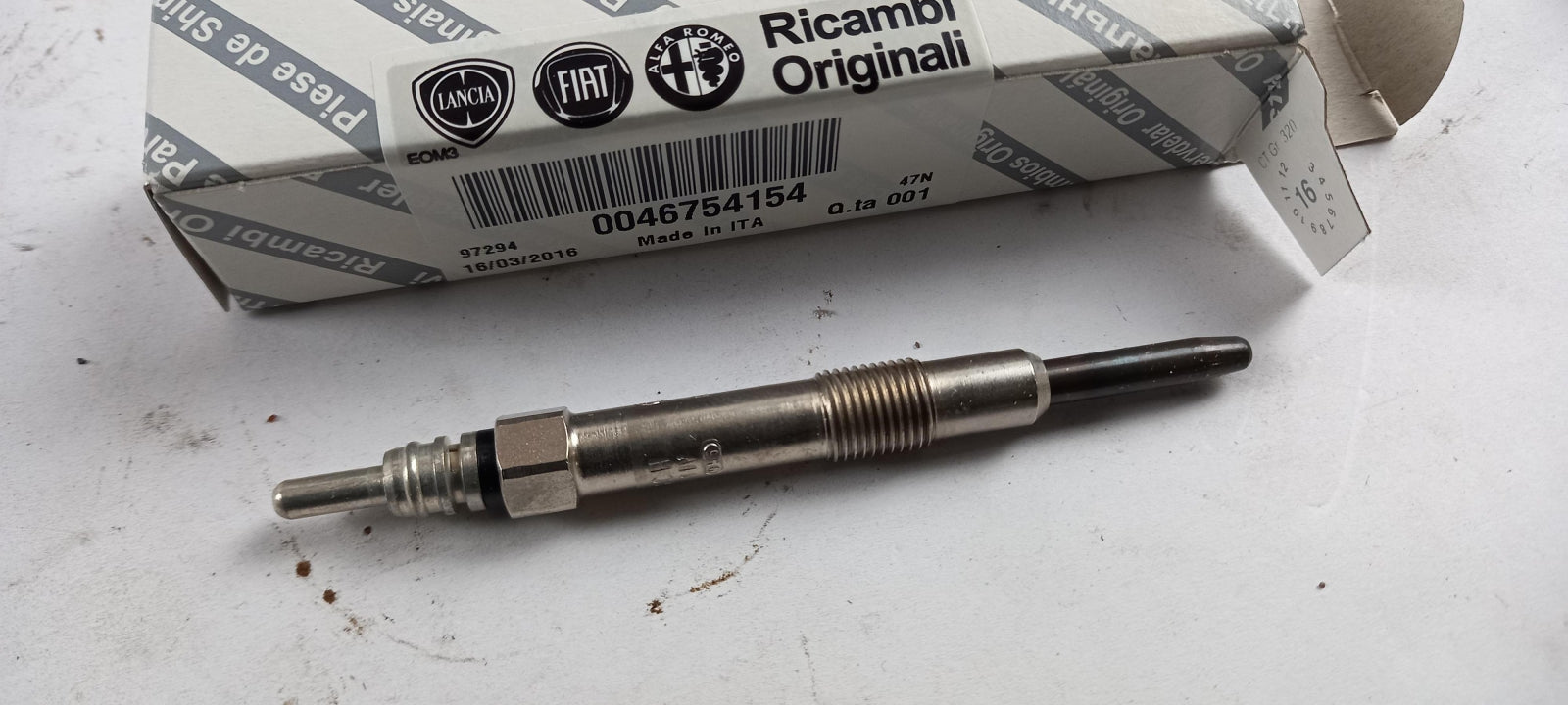 Original FIAT Brava Bravo Doblo Idea Punto ALFA ROMEO LANCIA Glühkerze 46754154