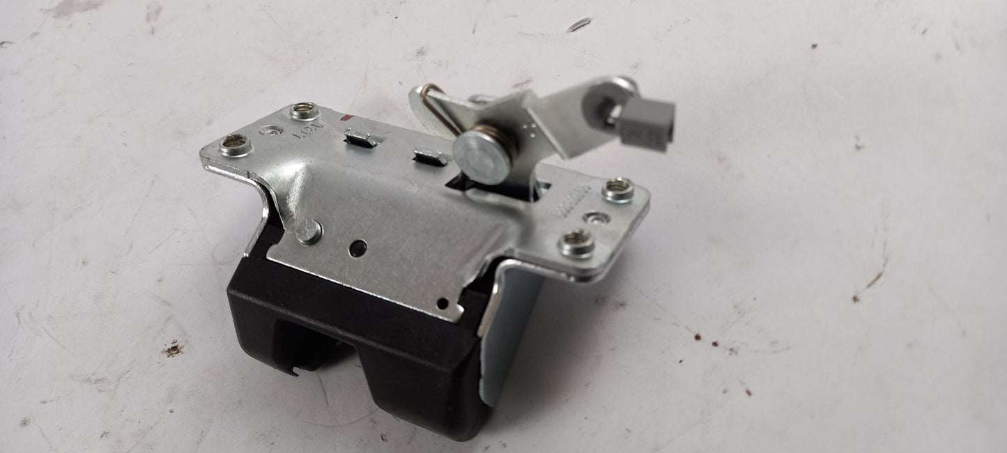 Original OE OPEL Heckklappenschloss 90563999