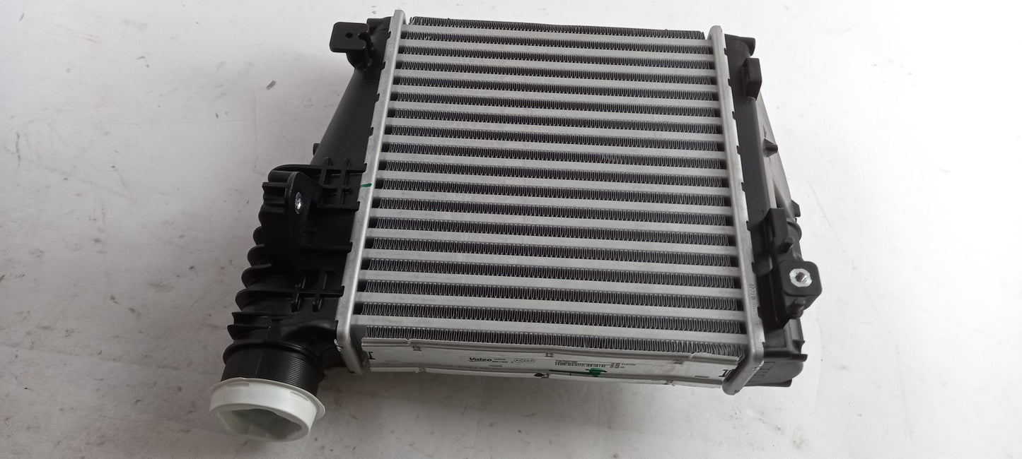 Original CITROEN C4 Picasso PEUGEOT 308 Ladeluftkühler 9675627980