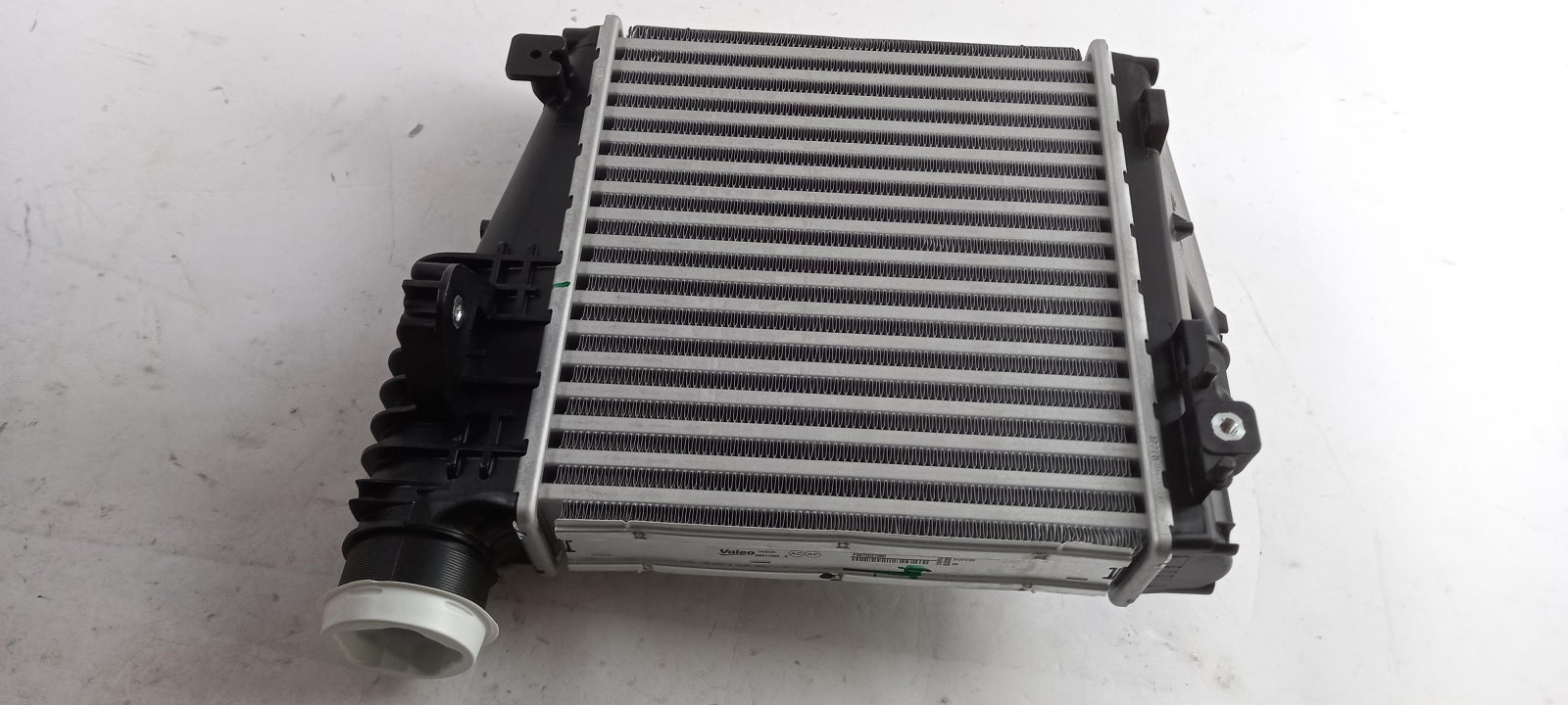 Original CITROEN C4 Picasso PEUGEOT 308 Ladeluftkühler 9675627980