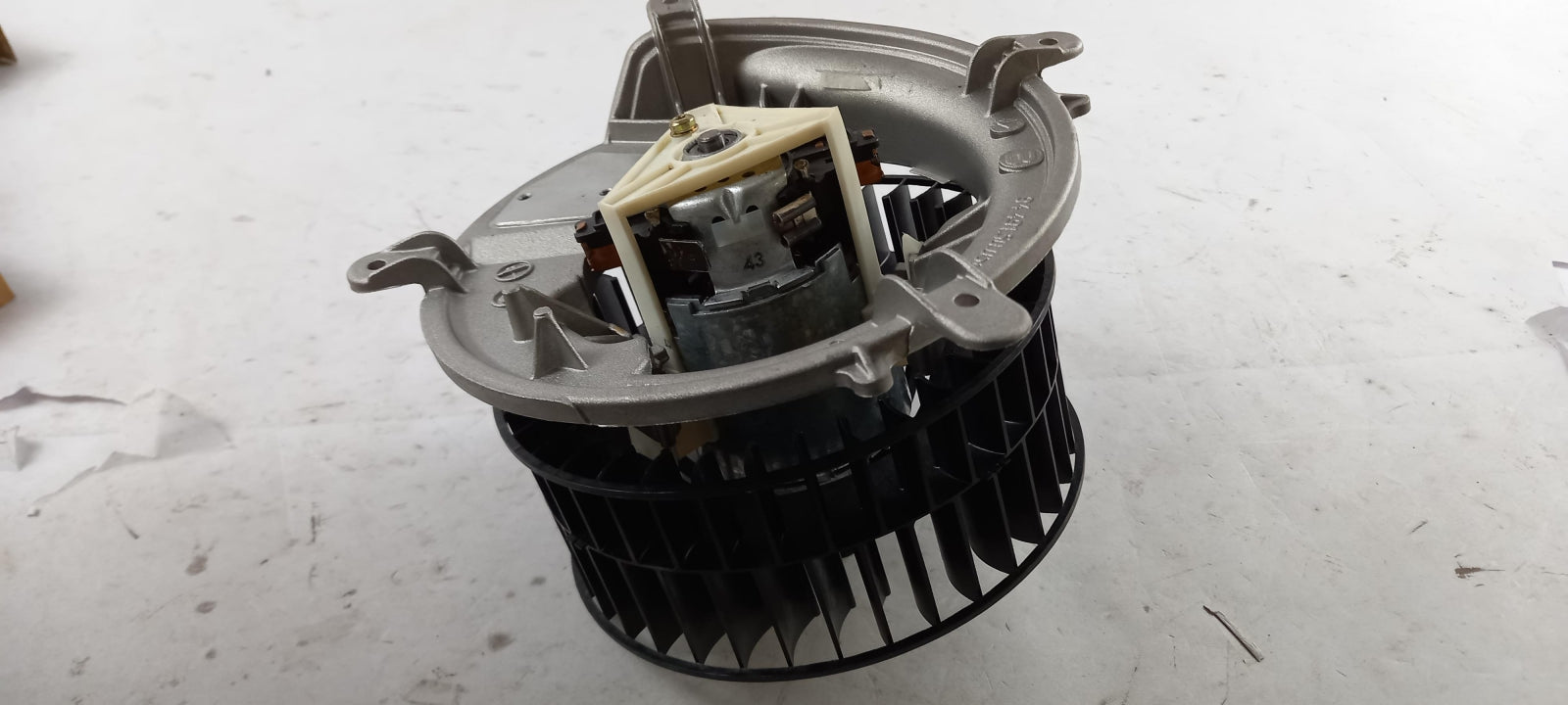 Original OE MERCEDES-BENZ Innenraumgebläse A2108205242