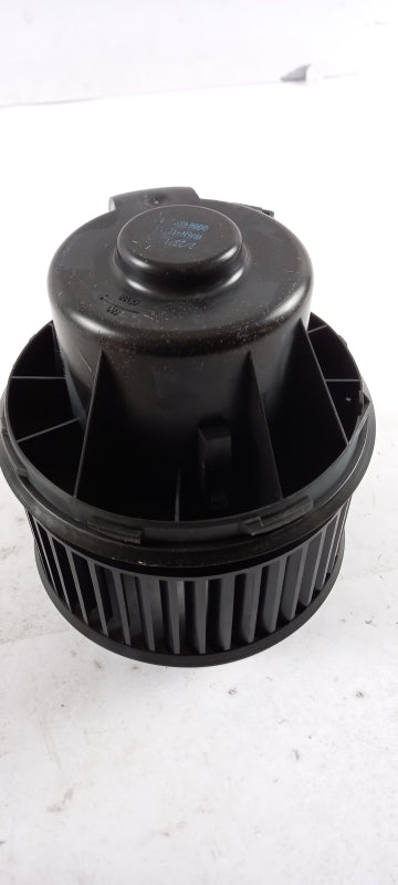 Original FORD C-Max II Focus III Transit Connect Innenraumgebläse 1696010